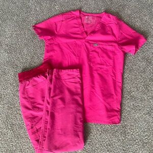 Figs shocking Pink Scrub Set